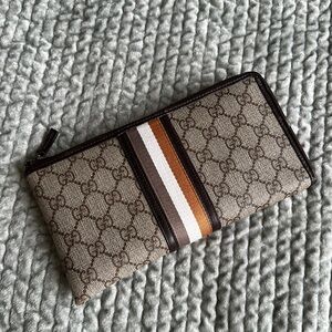 Canvas & leather wallet, used, but in a very good condition